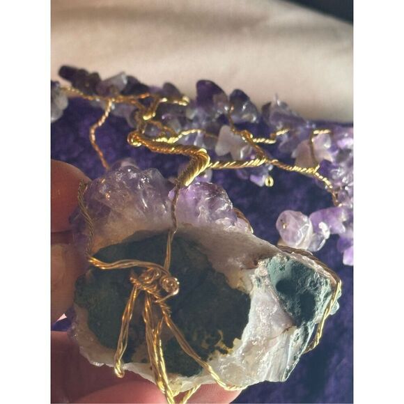 GEMSTONE BONSAI TREE WITH AMETHYST DRUZE BASE  lepoldite TUMBLED STONE LEAVES - Picture 6 of 7